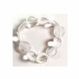 April - Armband med hjrtformad bergkristall